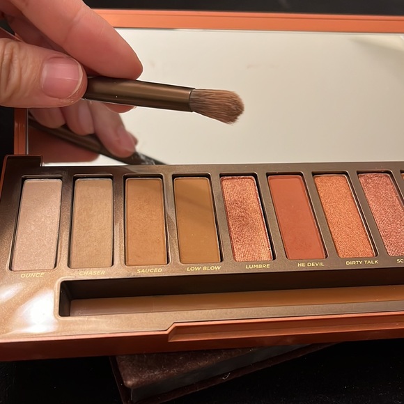 Urban Decay//Naked heat - Picture 2 of 5